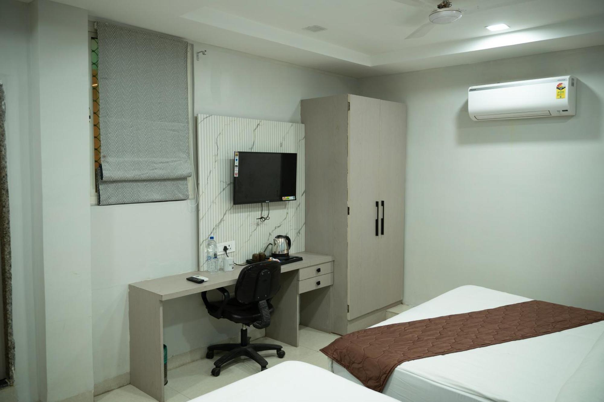 Hotel Manaal Akolia 外观 照片