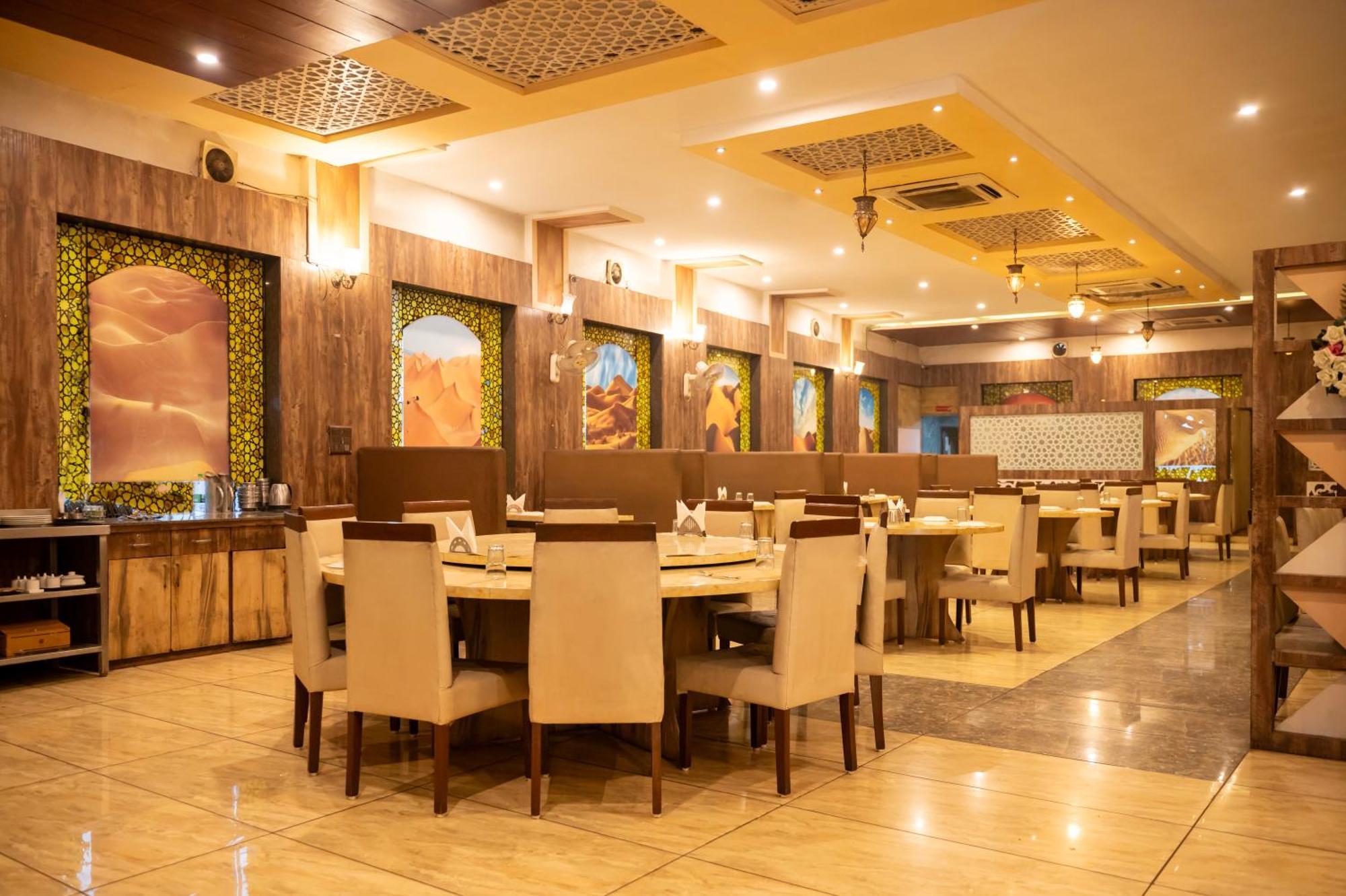 Hotel Manaal Akolia 外观 照片